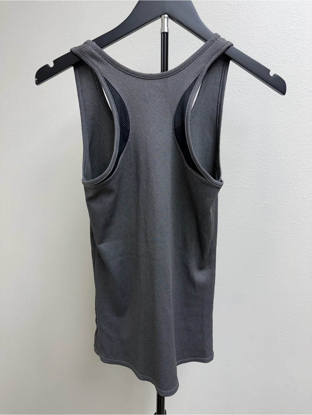 Under Armour Ribbed Dark Gray Racerback Tank Top - Picture 5 of 5